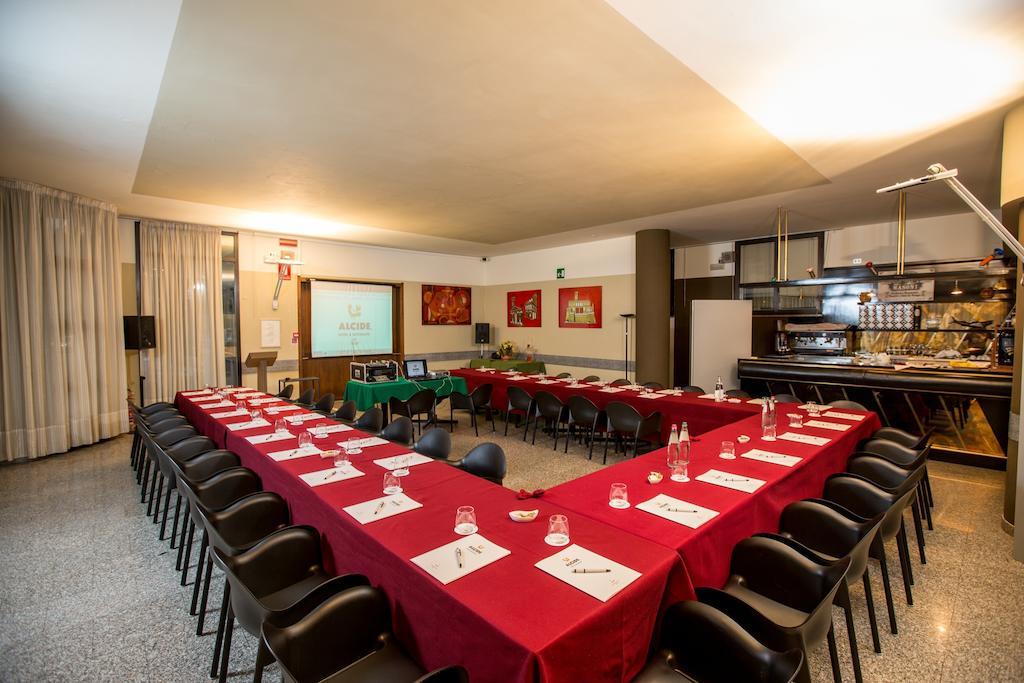 Hotel Ristorante Alcide Poggibonsi Exterior photo